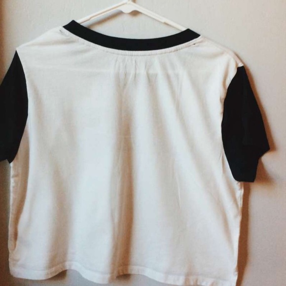 A Tommy Hilfiger trendy graphic tee! :) - Picture 3 of 4